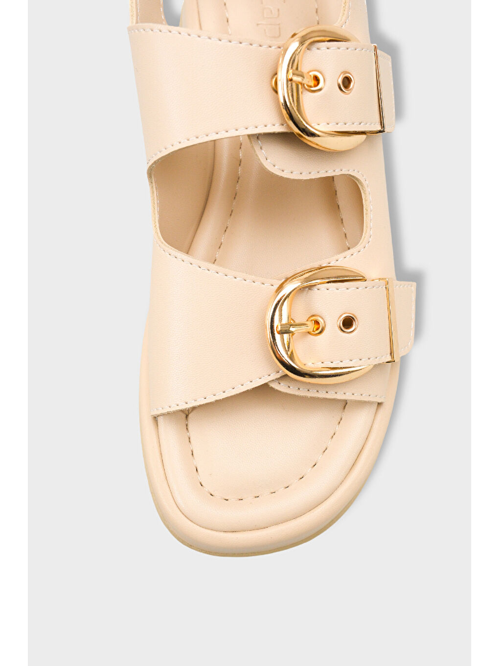 Bej Cortney Dolgu Topuklu Çift Bantlı Tokalı Kadın Sandalet-2