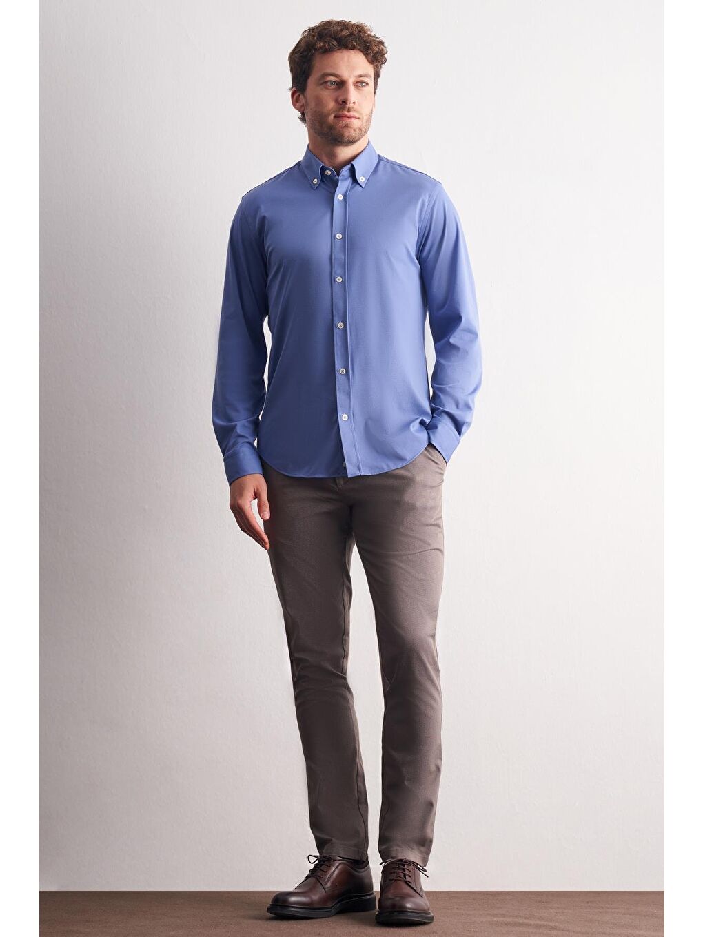 Koyu Mavi Düğmeli Yaka Örme Uzun Kol Performans Ürün Slim Fit Esnek Gömlek 1004255270-1