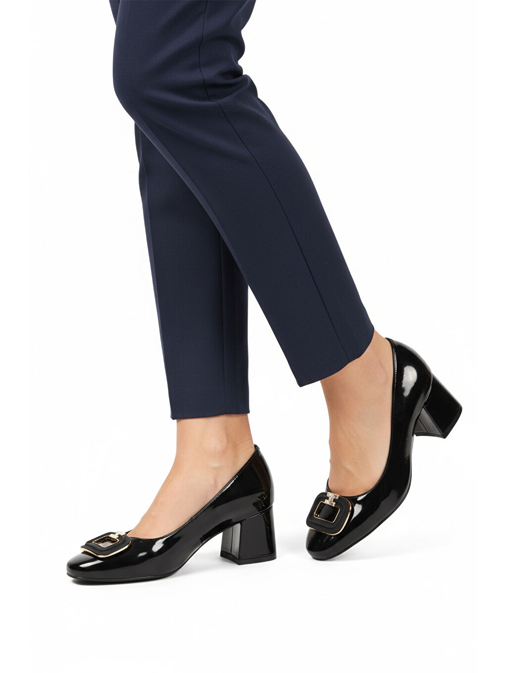 Siyah Rugan Kalın Topuklu Kadın Abiye Ayakkabı 695040 Z