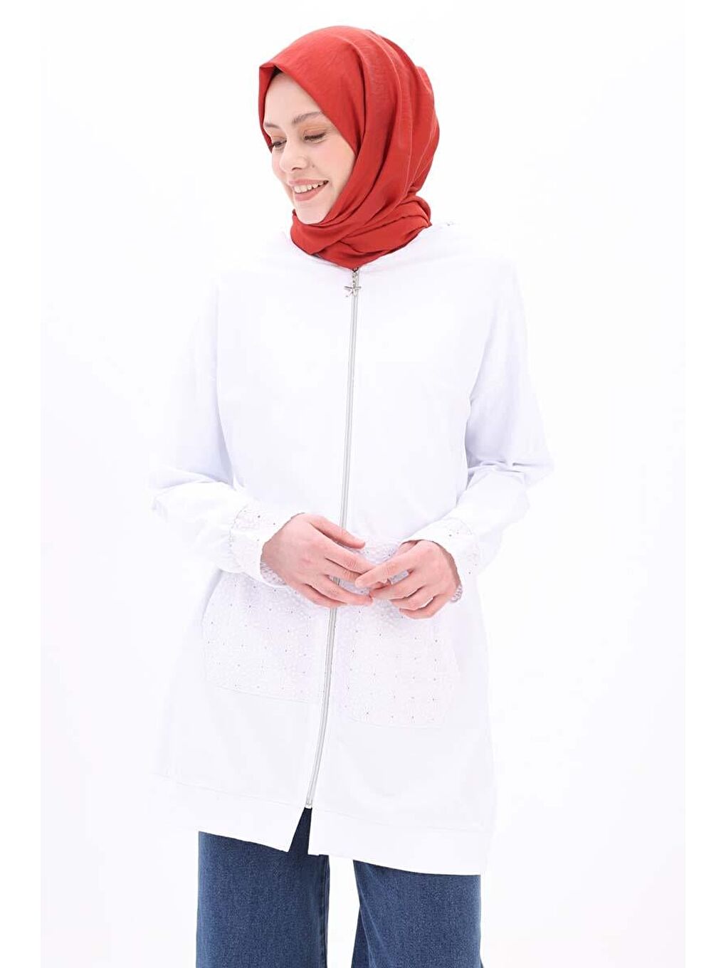 Beyaz-Fisto Detaylı Sweat Hırka