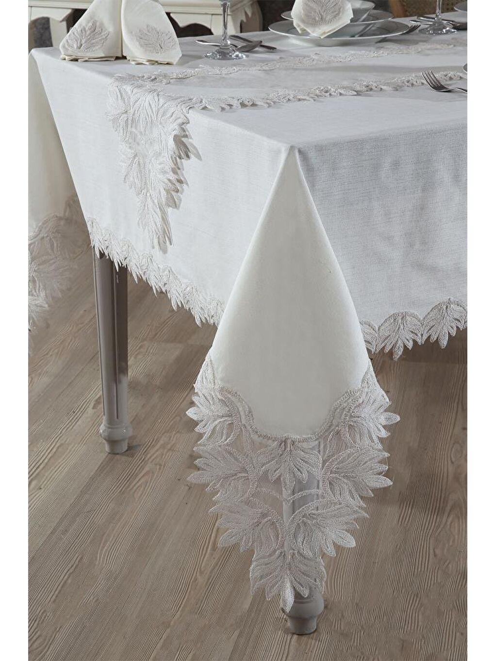 Ekru Elfida Masa Örtüsü 26 Parça Krem-1