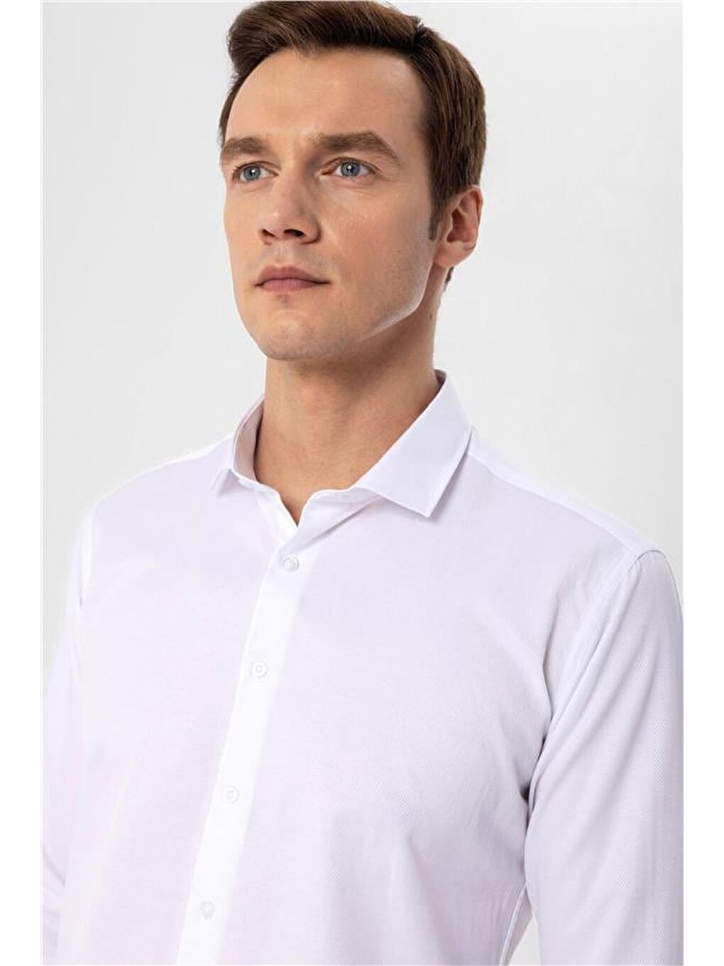 Beyaz Slim Armürlü Klasik Yaka Gömlek-4