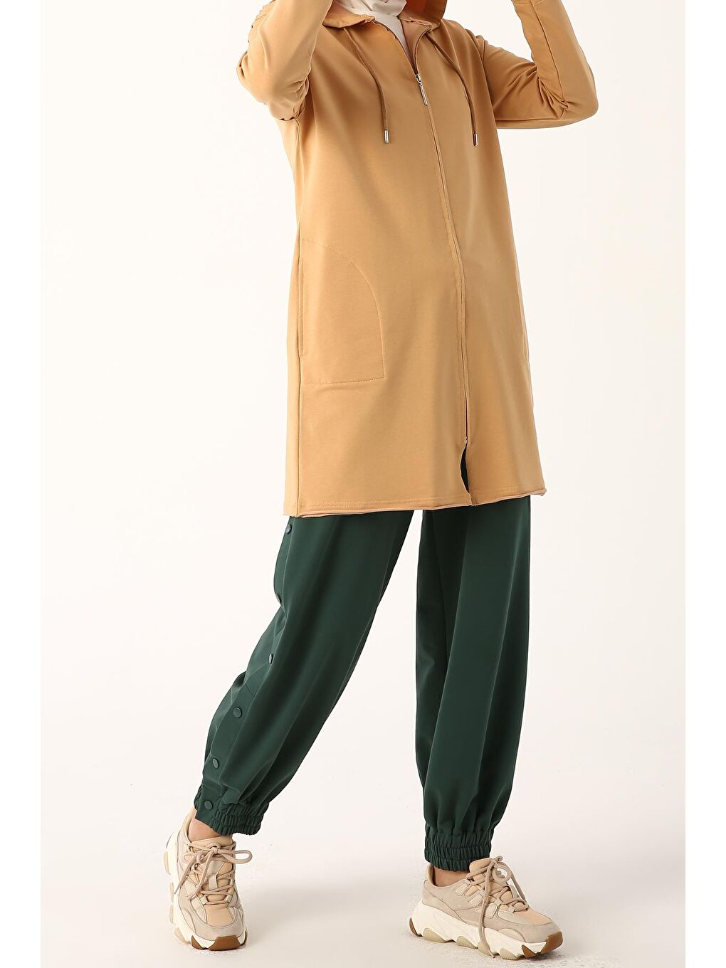 Açık Bej-Pis Dikişli Fermuarlı Hırka-1