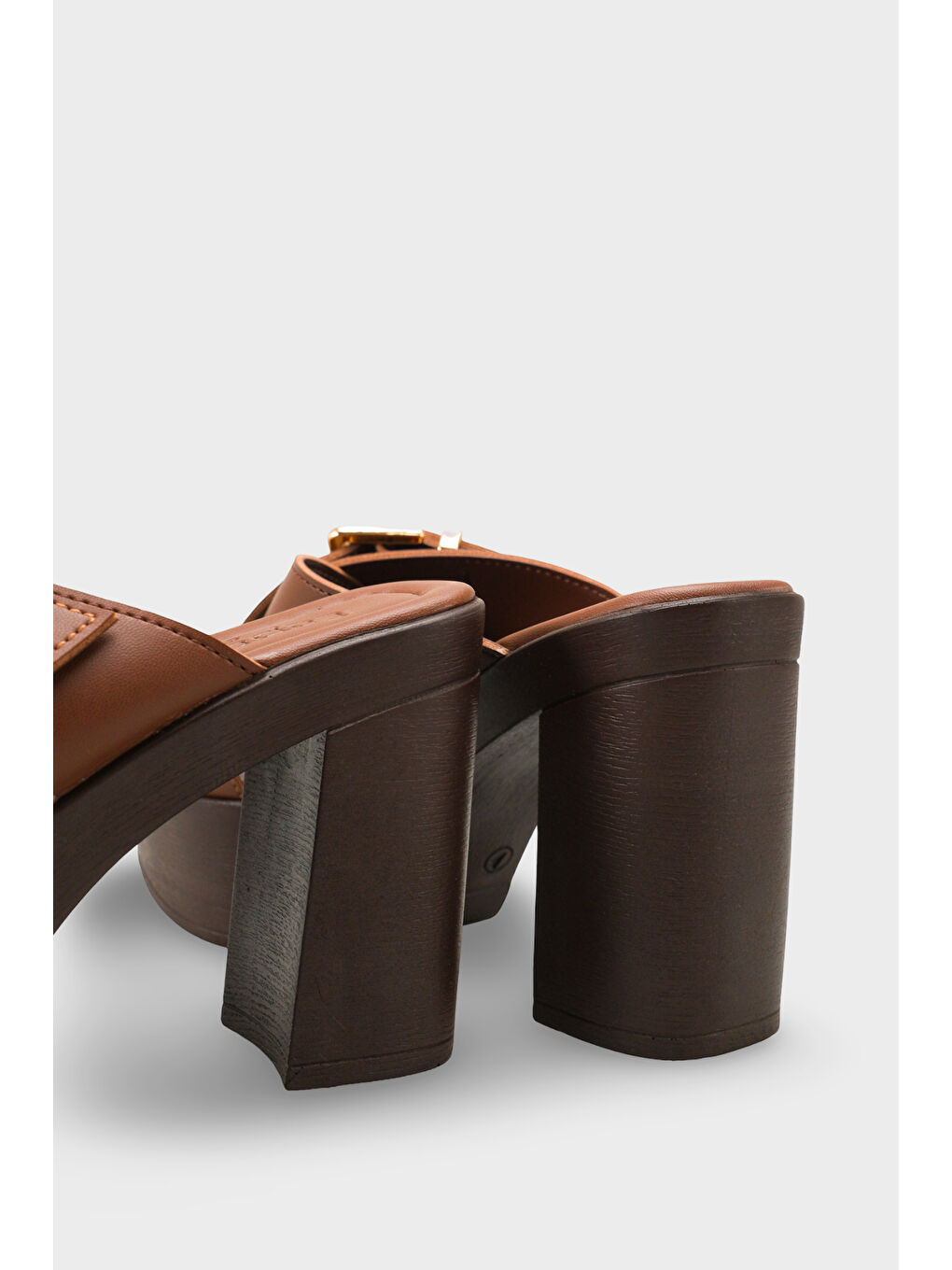 Kahverengi Marlo Platform Çapraz Bantlı Metal Tokalı Kadın Terlik-5