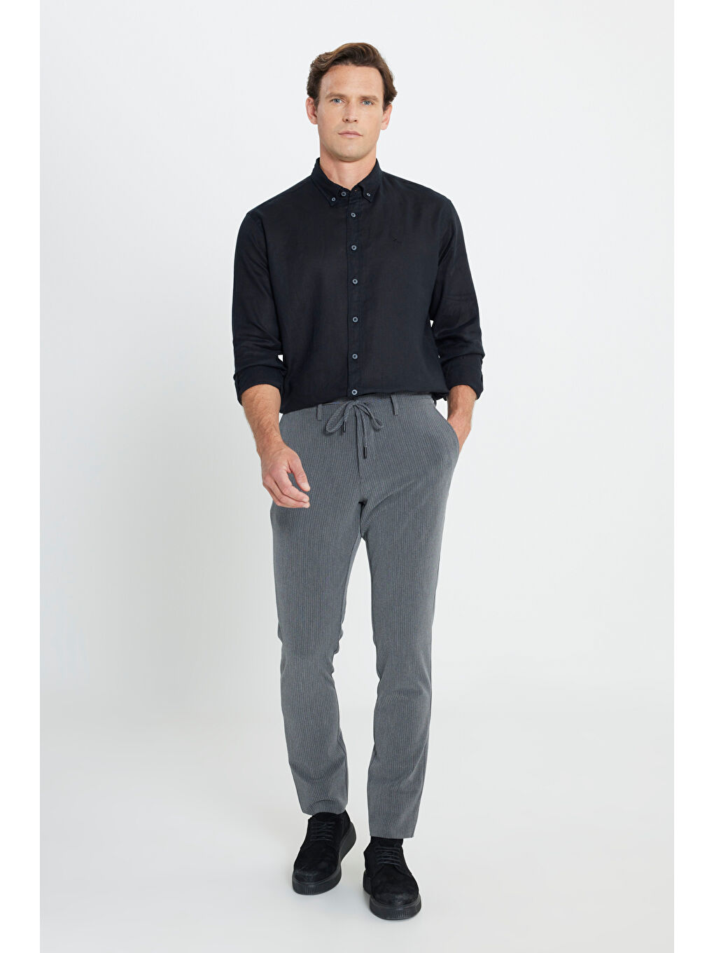 Erkek Siyah Comfort Fit Rahat Kesim %100 Keten Düğmeli Yaka Gömlek-1