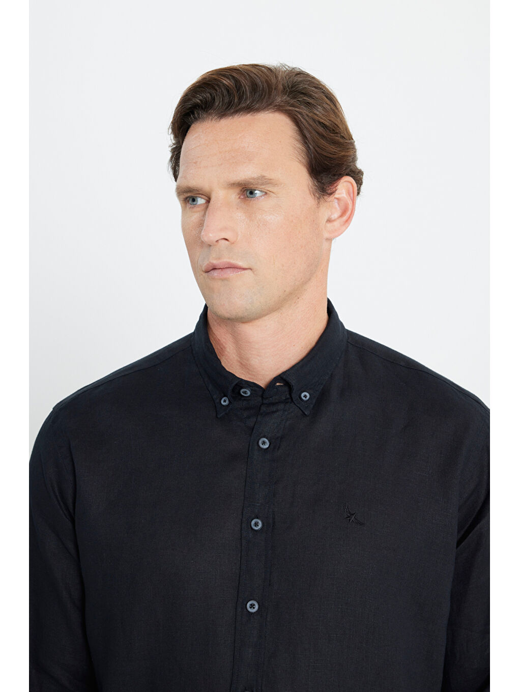 Erkek Siyah Comfort Fit Rahat Kesim %100 Keten Düğmeli Yaka Gömlek-3