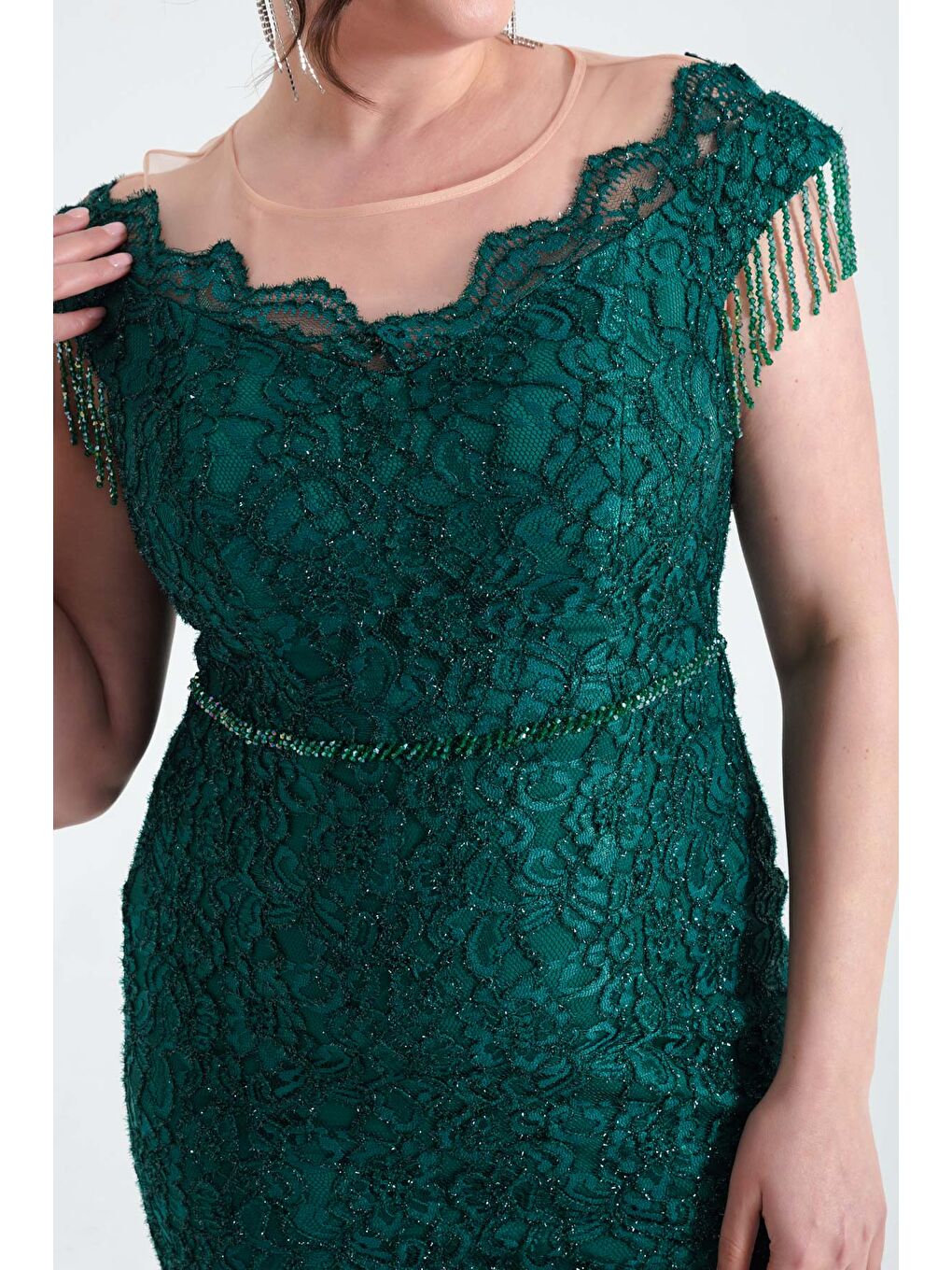 Kadın Zümrüt Yeşili Dantelli Kolları Boncluklu Büyük Beden Abiye Elbise-3
