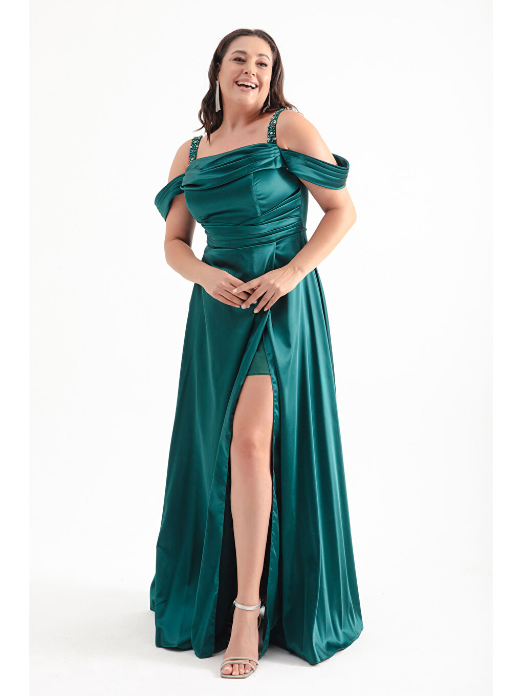 Kadın Zümrüt Yeşili Taş Askılı Drapeli Büyük Beden Uzun Abiye Elbise