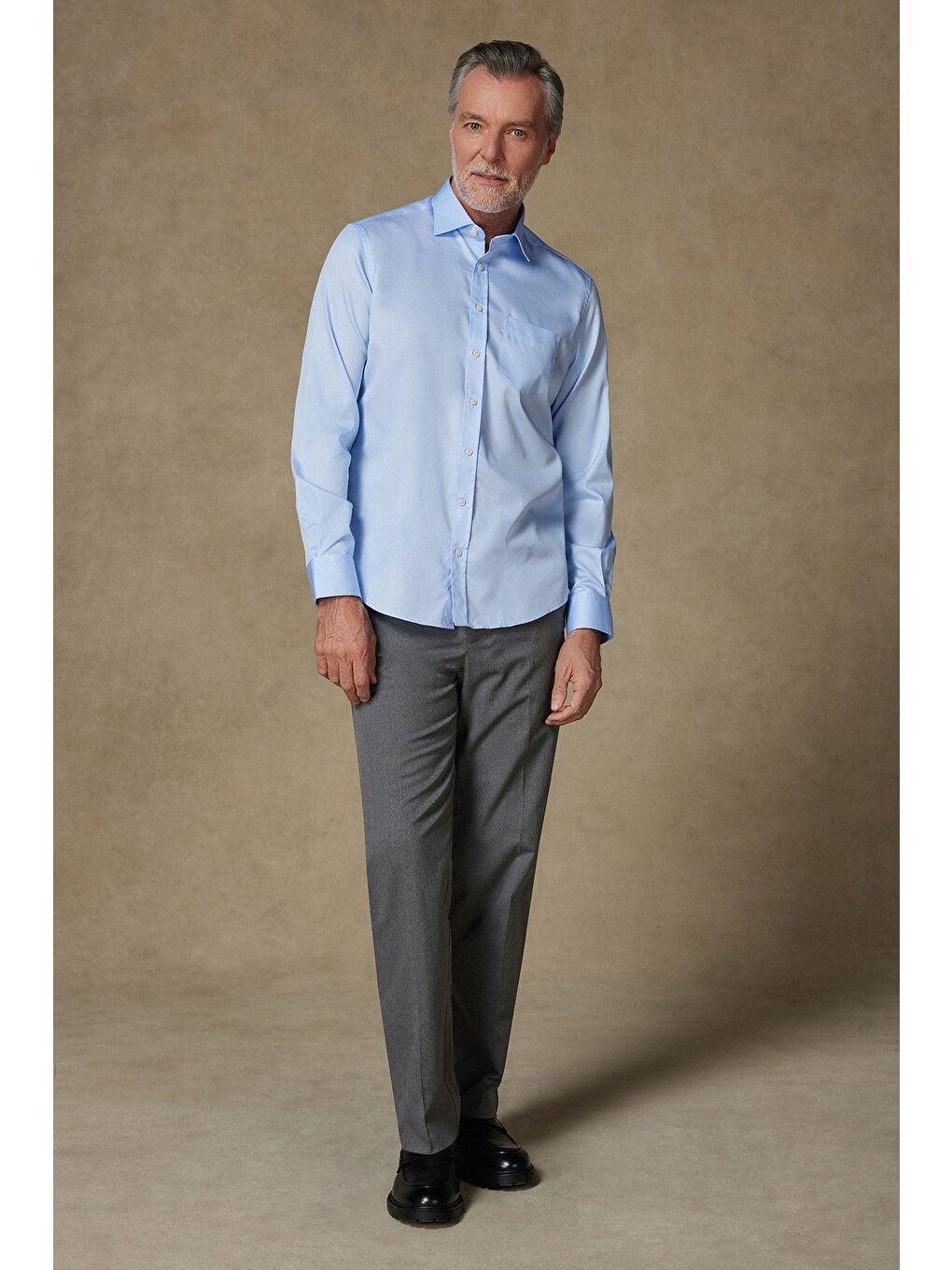Leonardo Saten Pamuklu Comfort Fit Açık Mavi Klasik Yaka Erkek Düz Gömlek-2