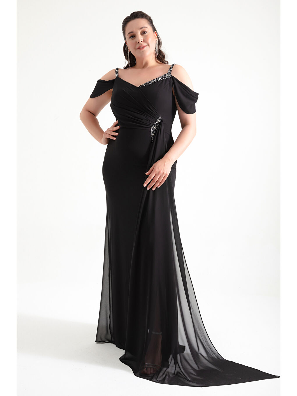 Kadın Siyah Askılı Taşlı Büyük Beden Abiye Elbise-1