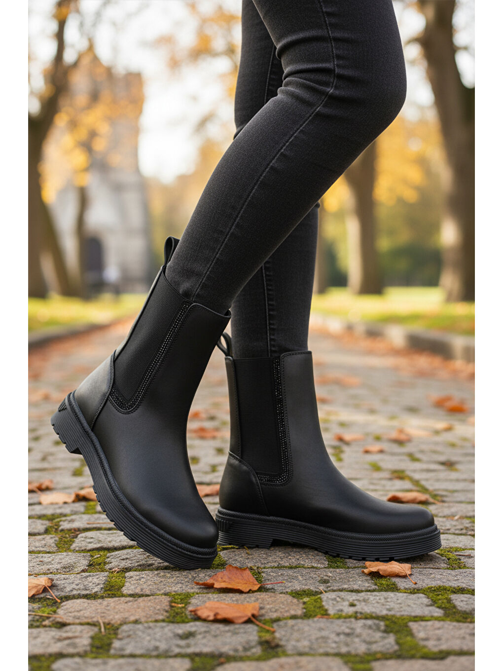 Siyah Bilekten Esnek Uzun İçi Polarlı Kaymaz Taban Kadın Bot 23012 Z-2