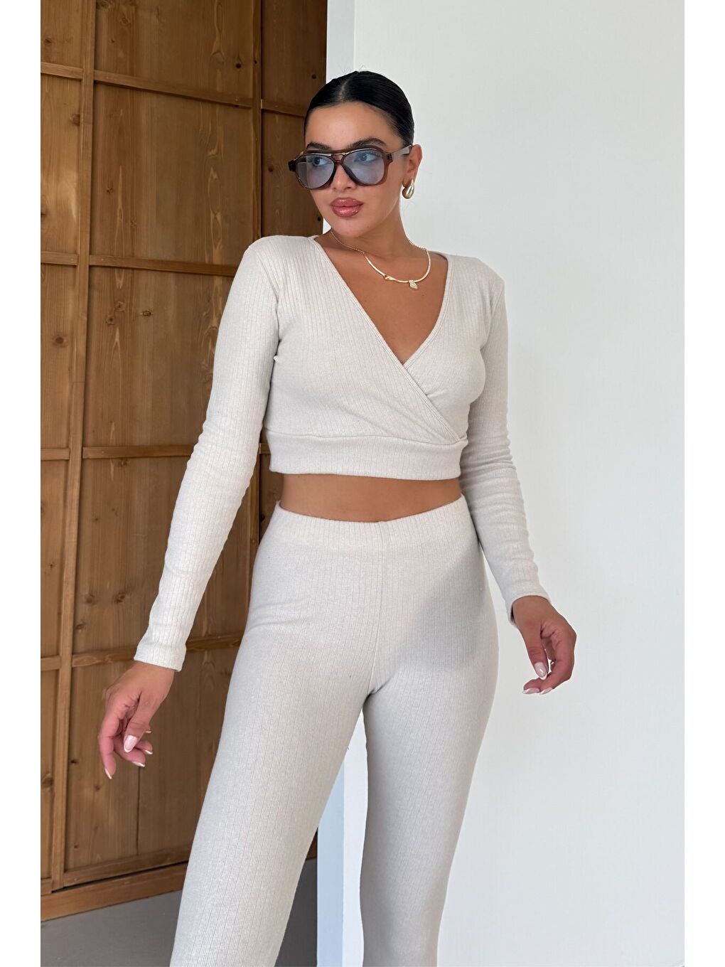 Kadın Bej Fitilli Kruvaze Yaka Crop Taytlı Takım-5
