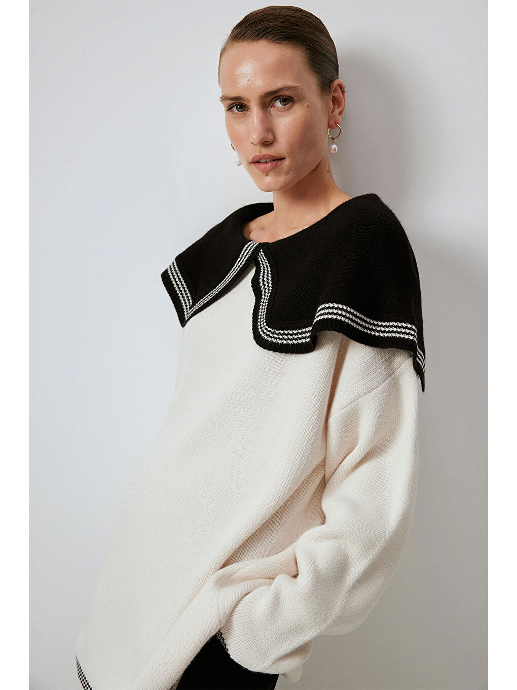 Bej Geniş Yaka Triko Kazak-2