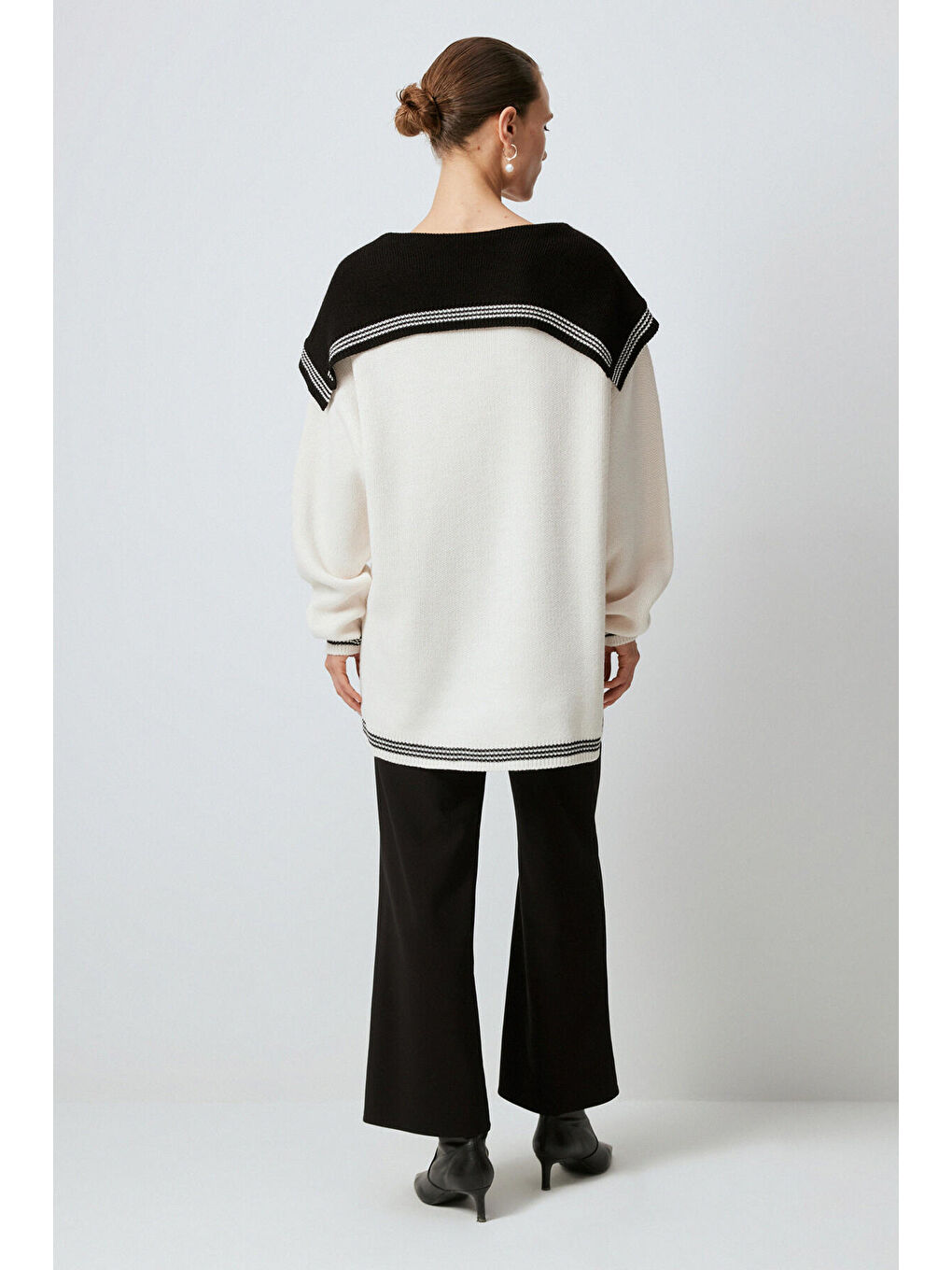 Bej Geniş Yaka Triko Kazak-3