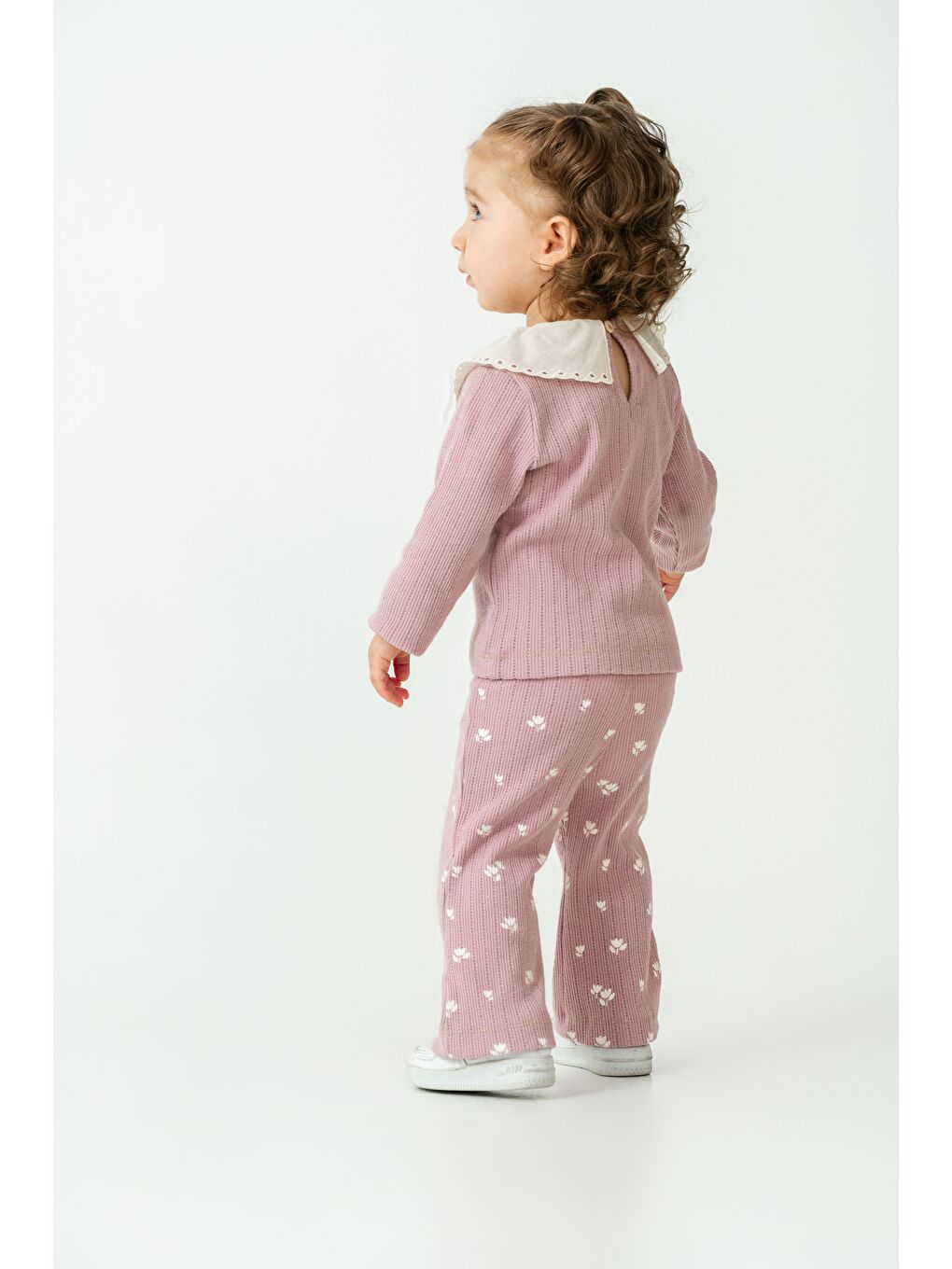 Pembe Kız Çocuk Pamuklu Lila Dantel Yaka Sweatshirt Ve Çiçek Desenli Tayt İkili Takım-5