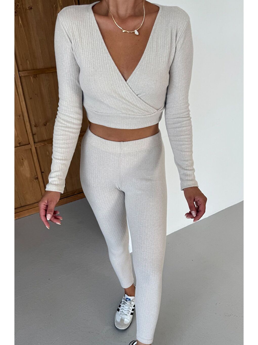 Kadın Bej Fitilli Kruvaze Yaka Crop Taytlı Takım-7