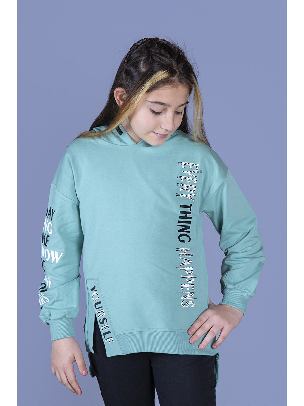 Yeşil Kız Çocuk Kapüşonlu Yırtmaç Detaylı Baskılı Sweatshirt