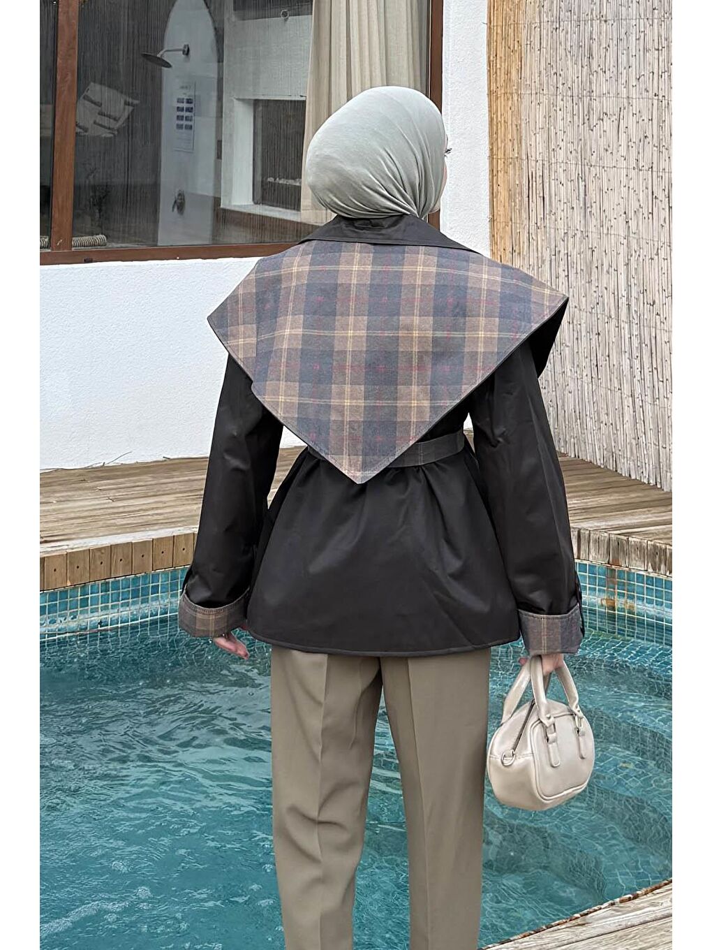 Kahverengi Ekose Yaka Bağlama Detaylı Mont Koyu Kahve-3