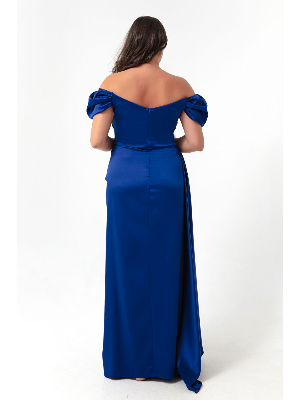 Mavi Kadın Saks Kayık Yaka Kuyruklu Uzun Saten Abiye & Mezuniyet Elbisesi-4
