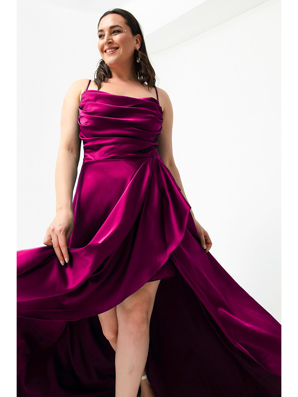 Kadın Mürdüm Volanlı Yırtmaçlı Büyük Beden Saten Abiye Mezuniyet Elbisesi-1