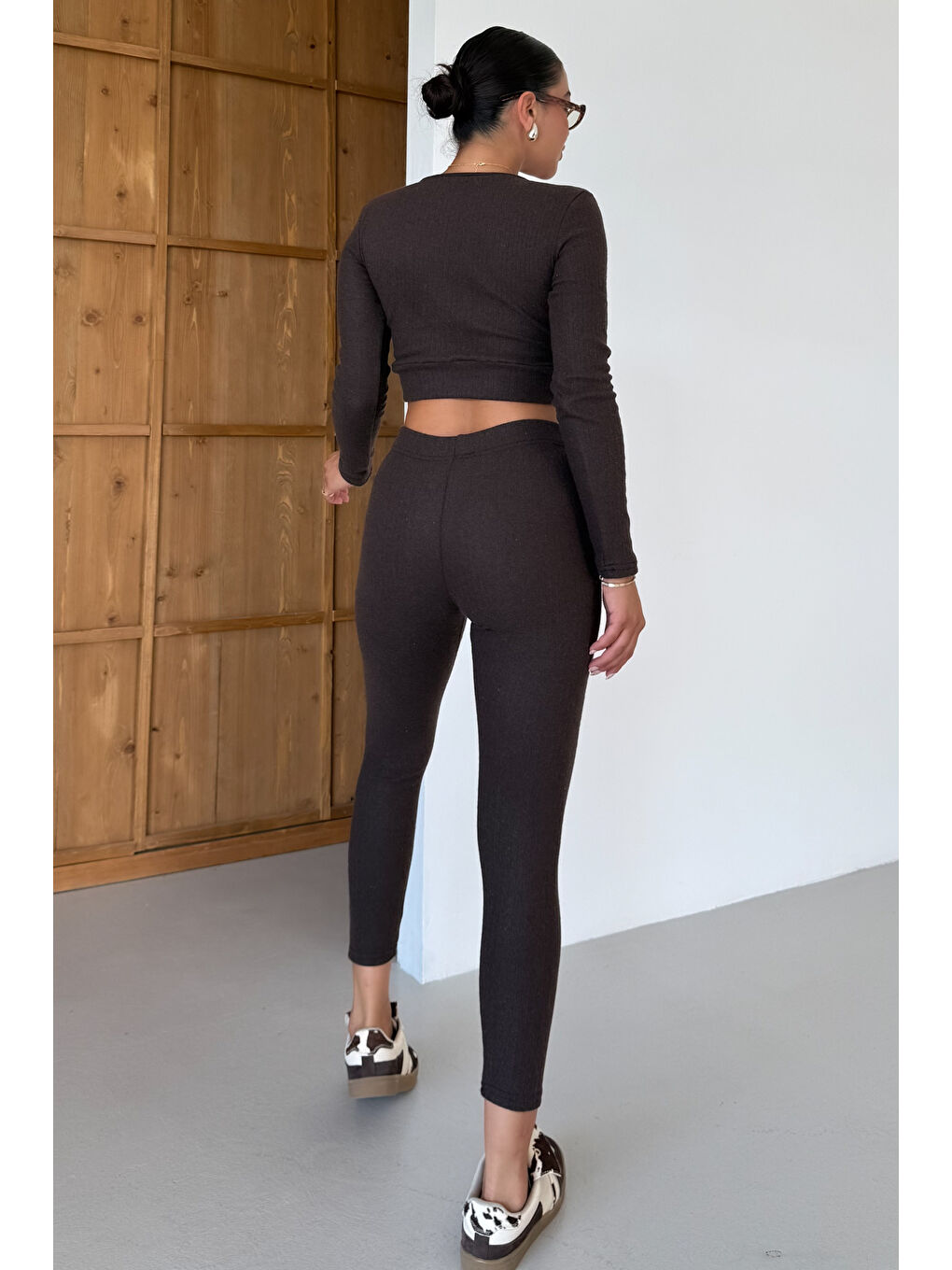 Kadın Kahverengi Fitilli Kruvaze Yaka Crop Taytlı Takım-4