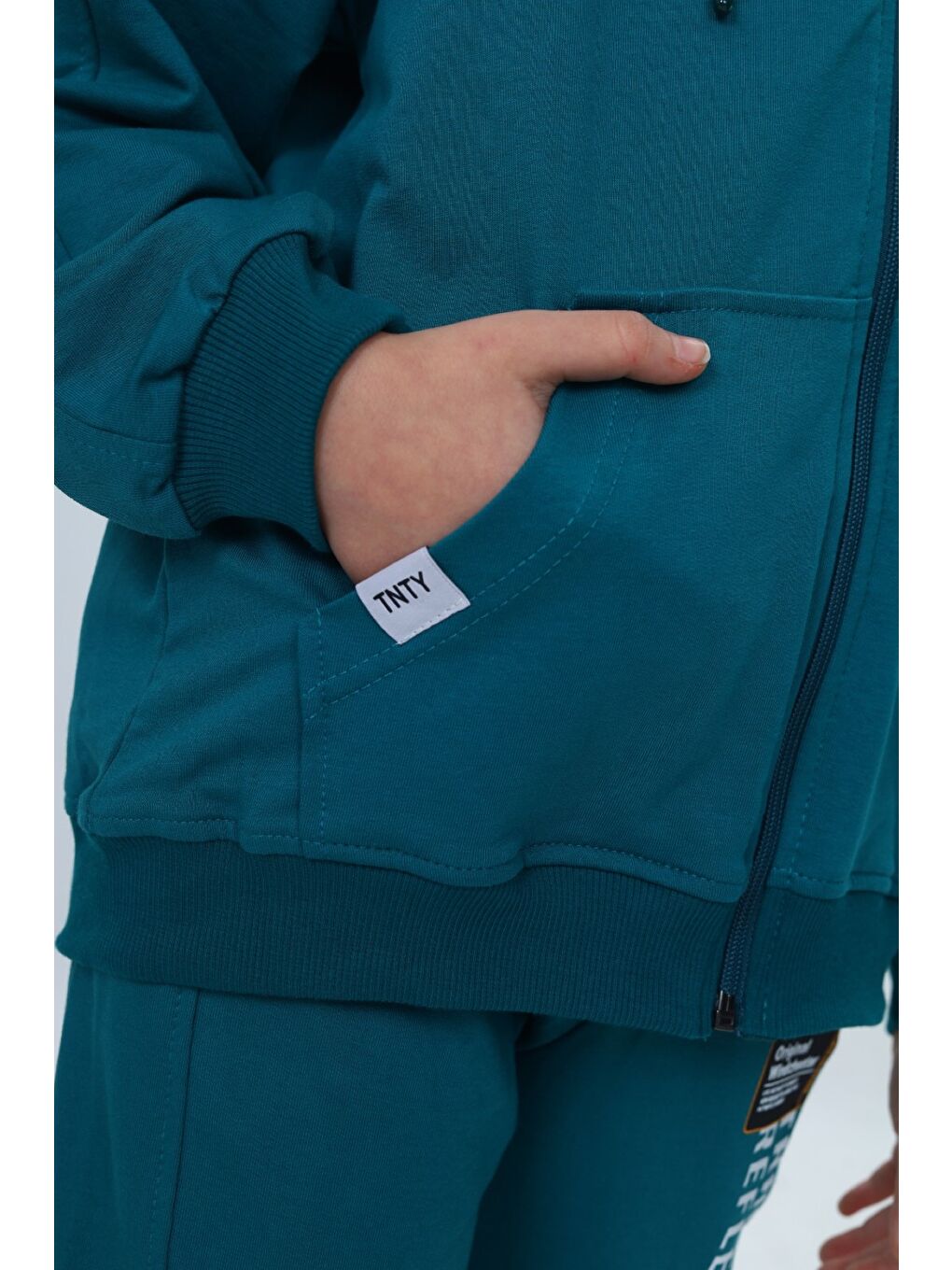 Petrol Erkek Çocuk 2'li Takım Baskılı Kapüşonlu Fermuarlı Sweatshirt & Beli Paçası Lastikli Cepli Jogger Eş-4