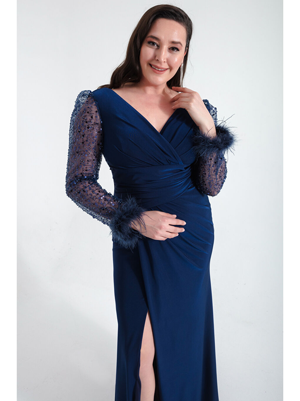 Kadın Lacivert V Yaka Kolları Taşlı Yırtmaçlı Büyük Beden Uzun Abiye Elbise-2