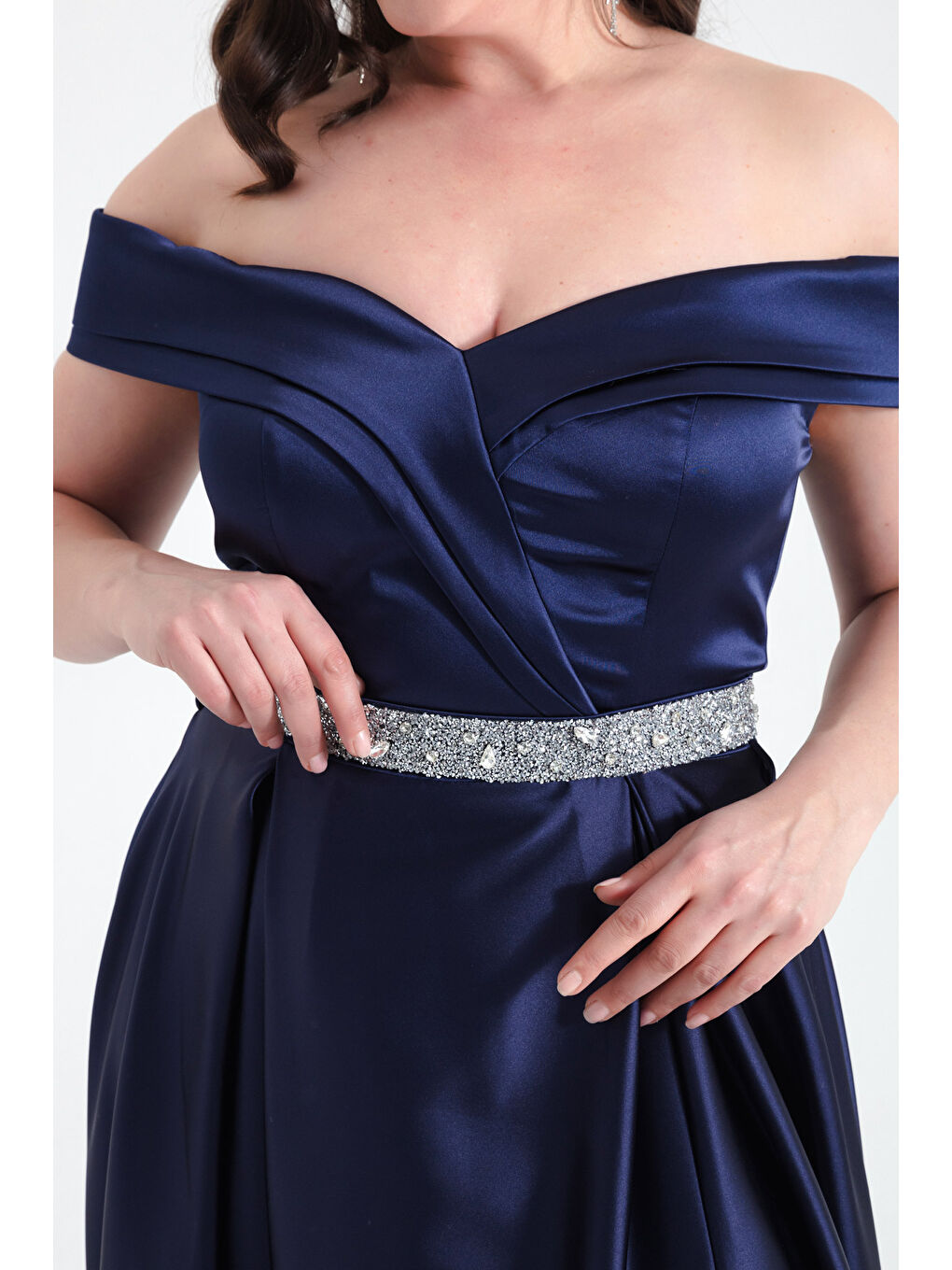 Kadın Lacivert Kayık Yaka Taşlı Kemerli Büyük Beden Abiye Elbise-3