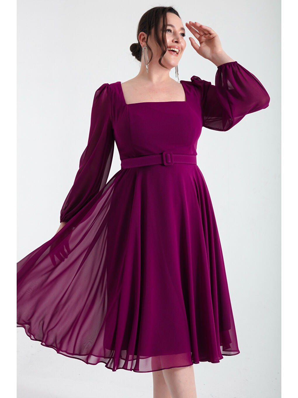 Kadın Mürdüm Kare Yaka Kemerli Midi Şifon Büyük Beden Abiye Elbise