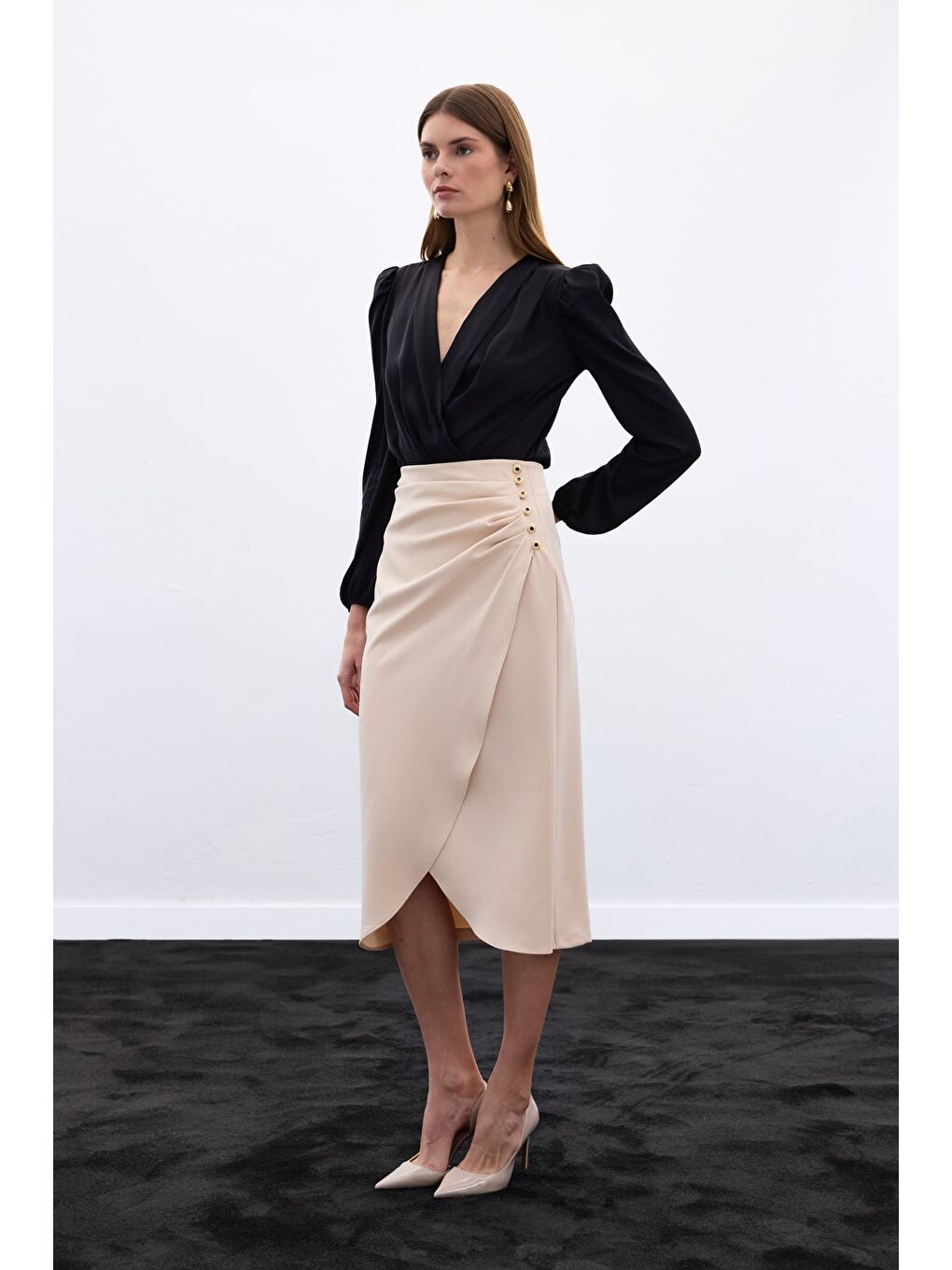 Düğme Detaylı Kalem Etek - Bej