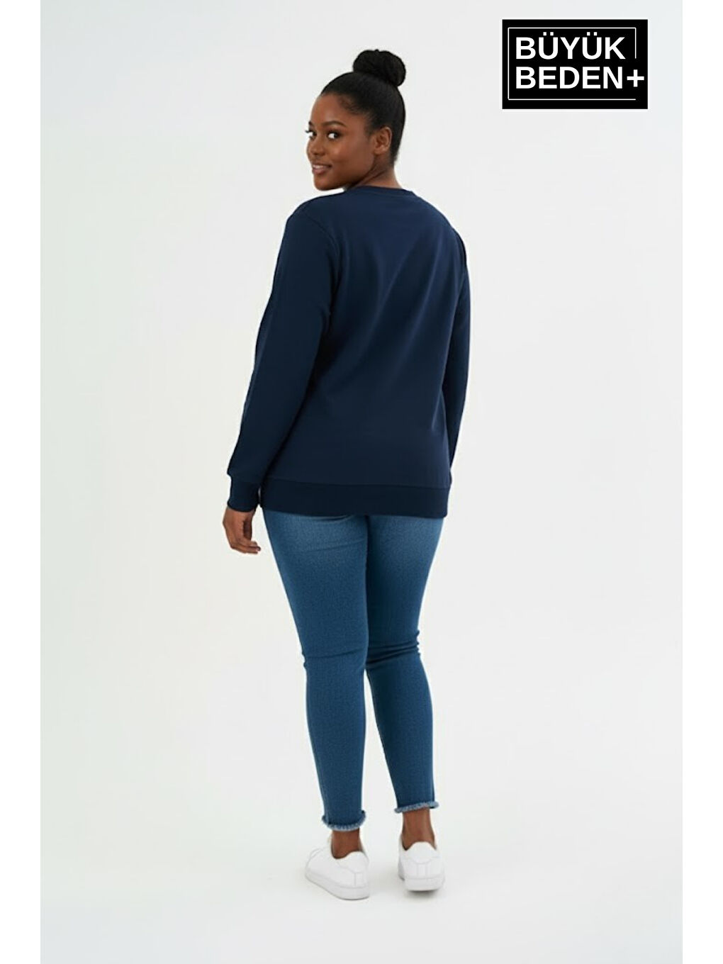 Lacivert Kadın Büyük Beden Unified Collective Baskılı Bisiklet Yaka Sweatshirt SPR26BSWK956-10-1