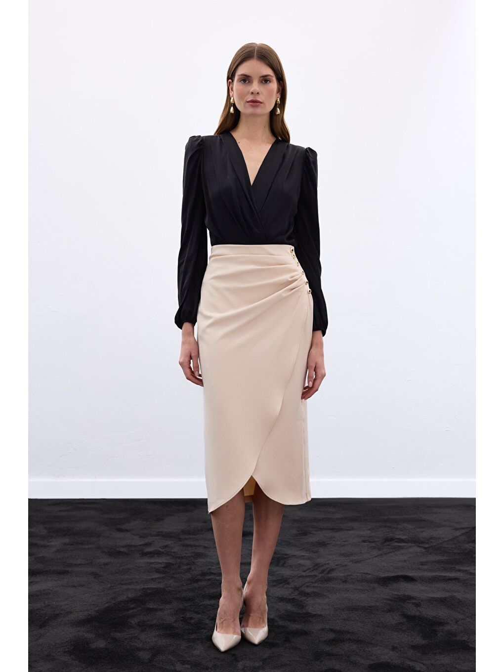 Düğme Detaylı Kalem Etek - Bej-3