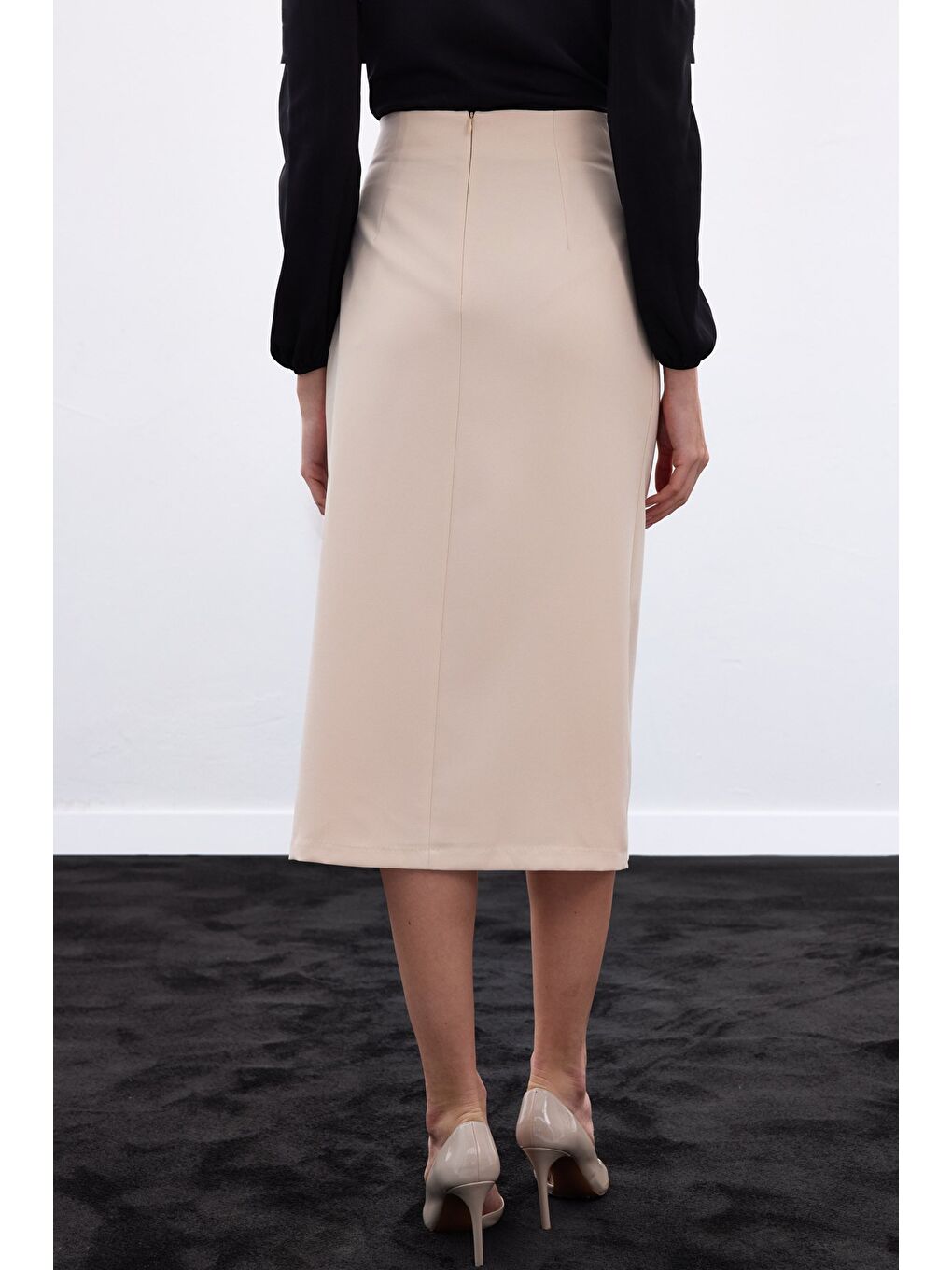 Düğme Detaylı Kalem Etek - Bej-6