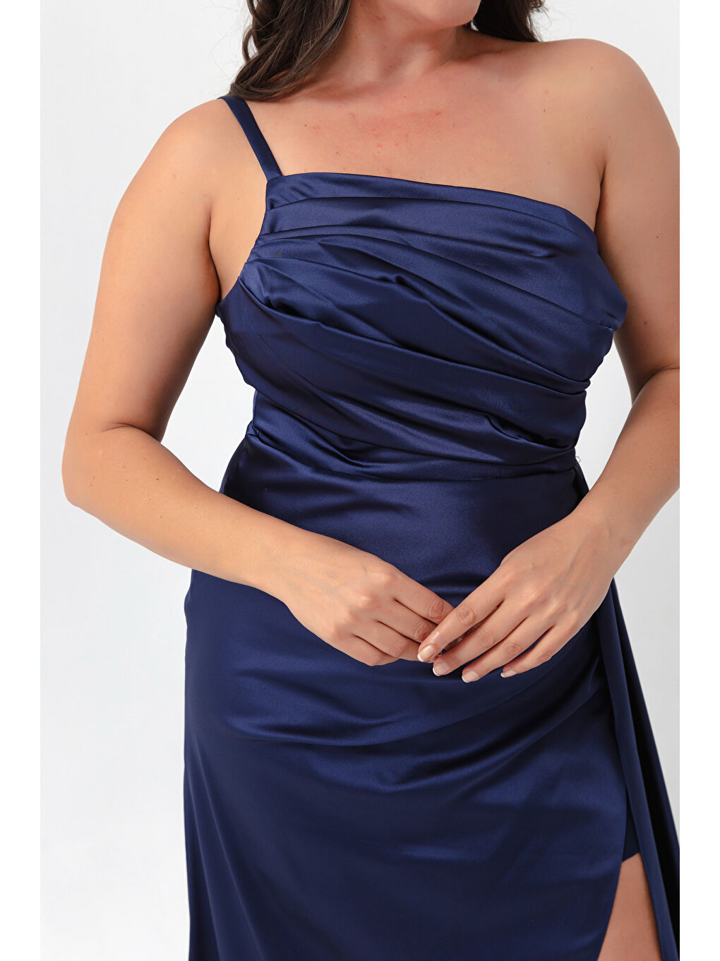 Kadın Lacivert Tek Omuzlu Büyük Beden Saten Abiye & Mezuniyet Elbisesi-3
