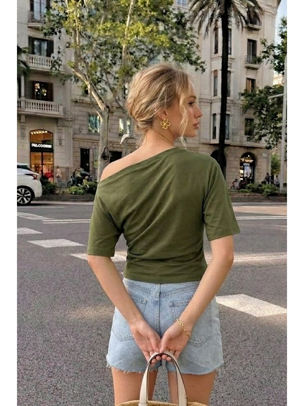 Kadın Omzu Dekolteli Basic Haki Tişört-5
