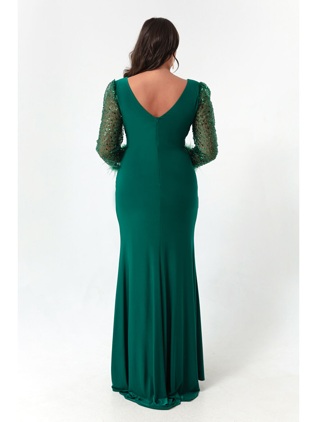 Kadın Zümrüt Yeşili V Yaka Kolları Taşlı Yırtmaçlı Büyük Beden Uzun Abiye Elbise-4