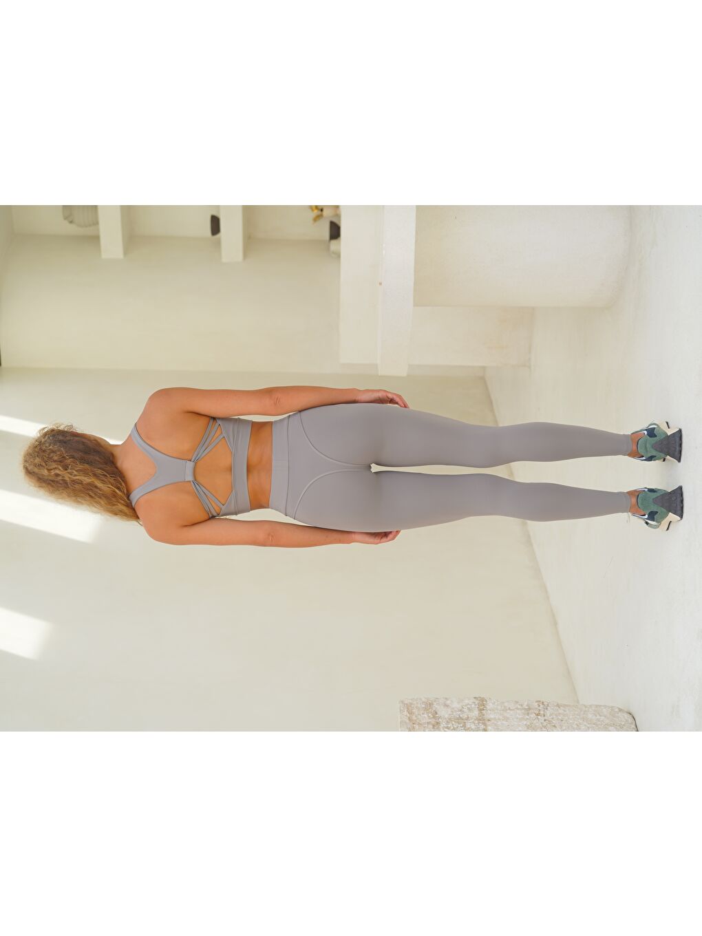 Kratos Basic Spor Gri Crop-2