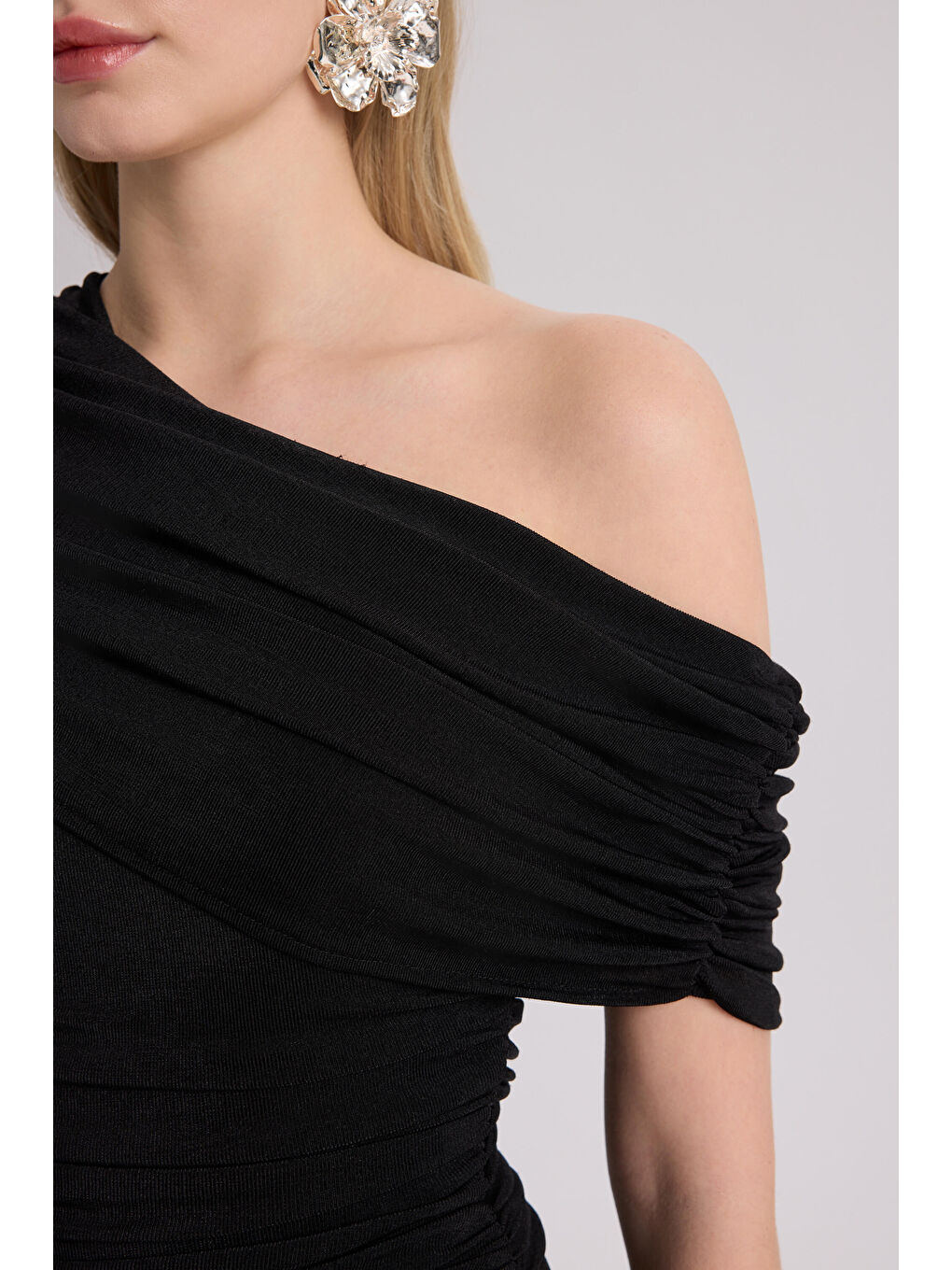 Liraya Asimetrik Siyah Uzun Elbise-6