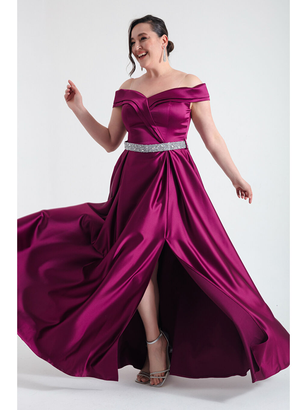 Kadın Mürdüm Kayık Yaka Taşlı Kemerli Büyük Beden Abiye Elbise