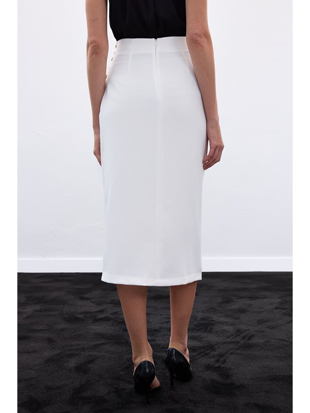 Düğme Detaylı Kalem Etek - Ekru-6