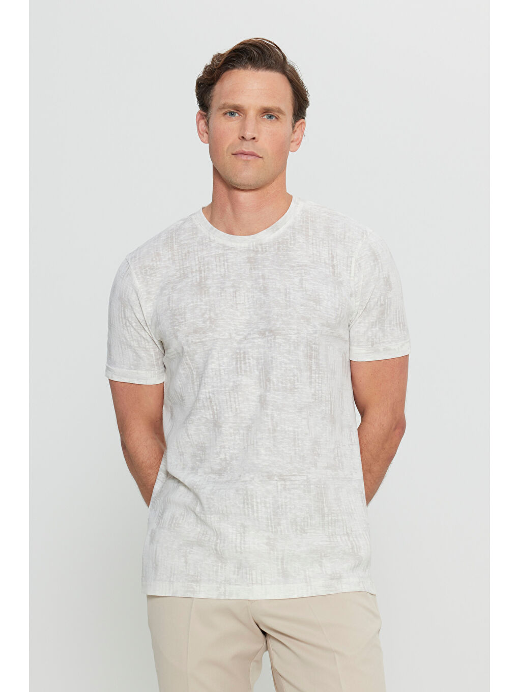 Erkek Ekru Pamuklu Slim Fit Dar Kesim Baskılı Bisiklet Yaka Tişört-2