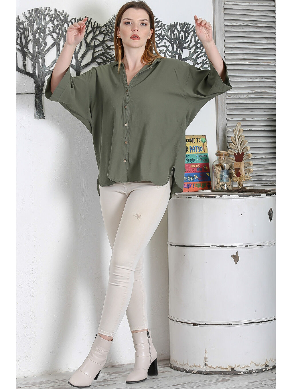 Haki Yeşil 3/4 Kol Sedef Düğmeli Yırtmaçlı Casual Pamuk Dokuma Gömlek-5