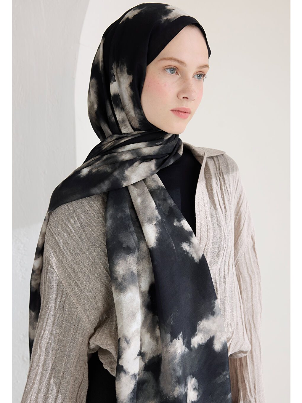 Lola Floş Viskon Şal Siyah-3