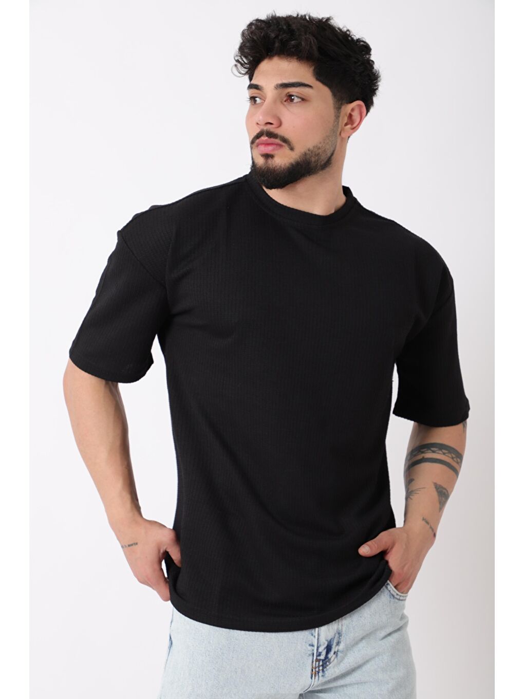 Siyah Petekli Model Bisiklet Yaka Oversize Tişört STU-2468_30462-3