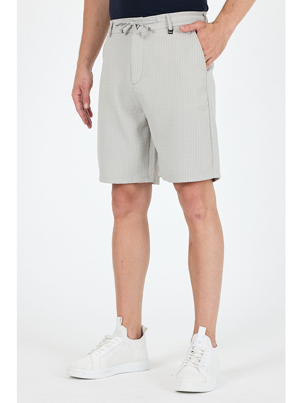 Gri Erkek Çizgili Cepli Yazlık Şort - Rahat Kalıp Spor ve Günlük Kullanıma Uygun Şort 2314-1