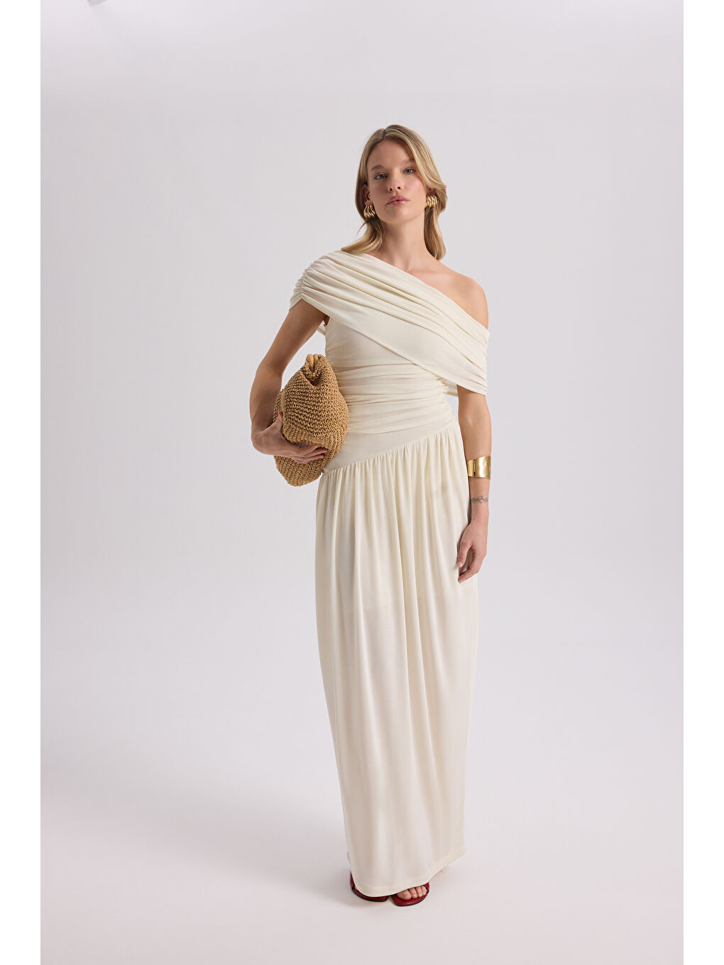 Liraya Asimetrik Ekru Uzun Elbise-5