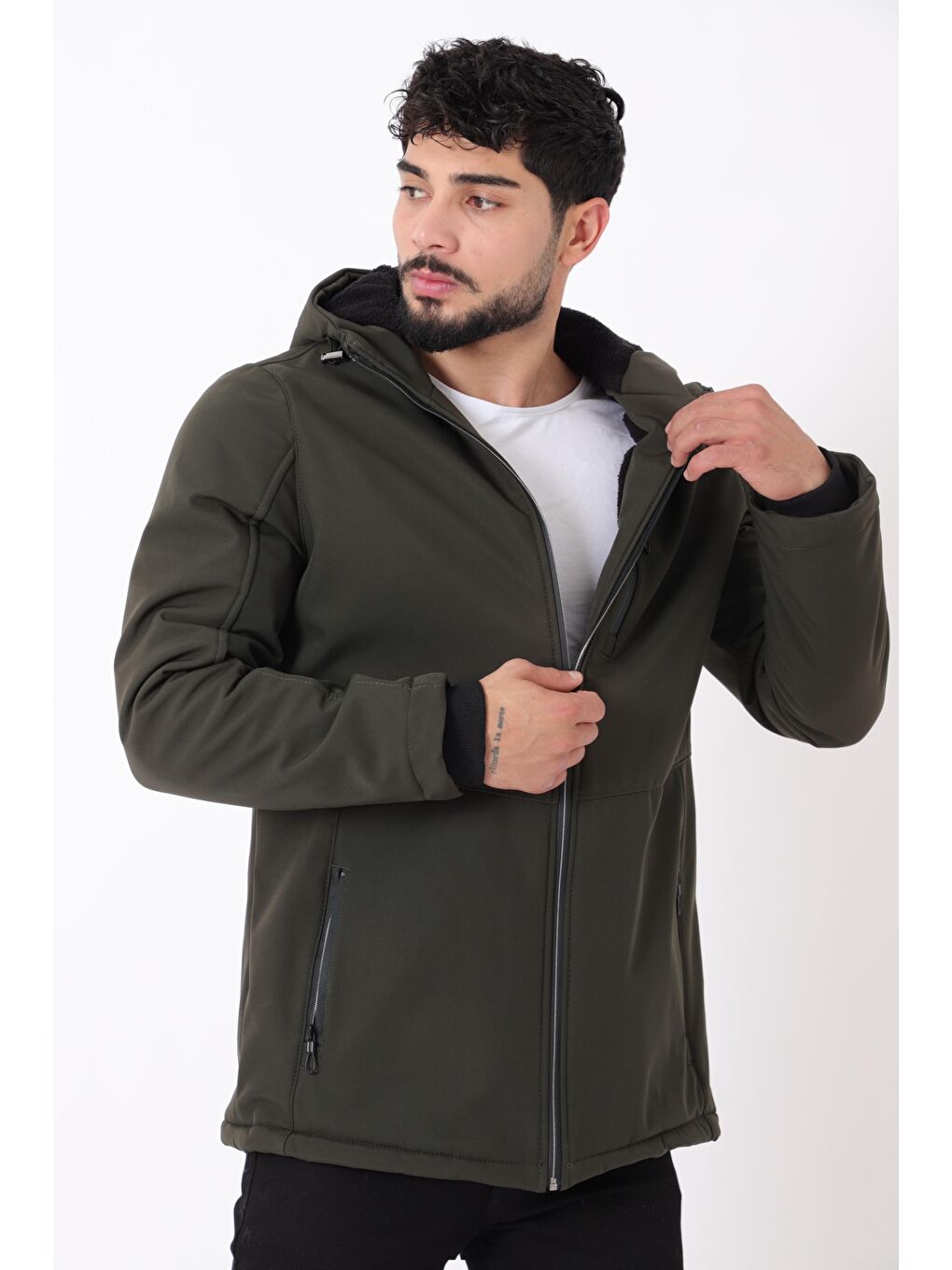 Haki Uzay Kapüşonlu İçi Kürklü Softshell Kışlık Mont PLDP 3010_50454-2