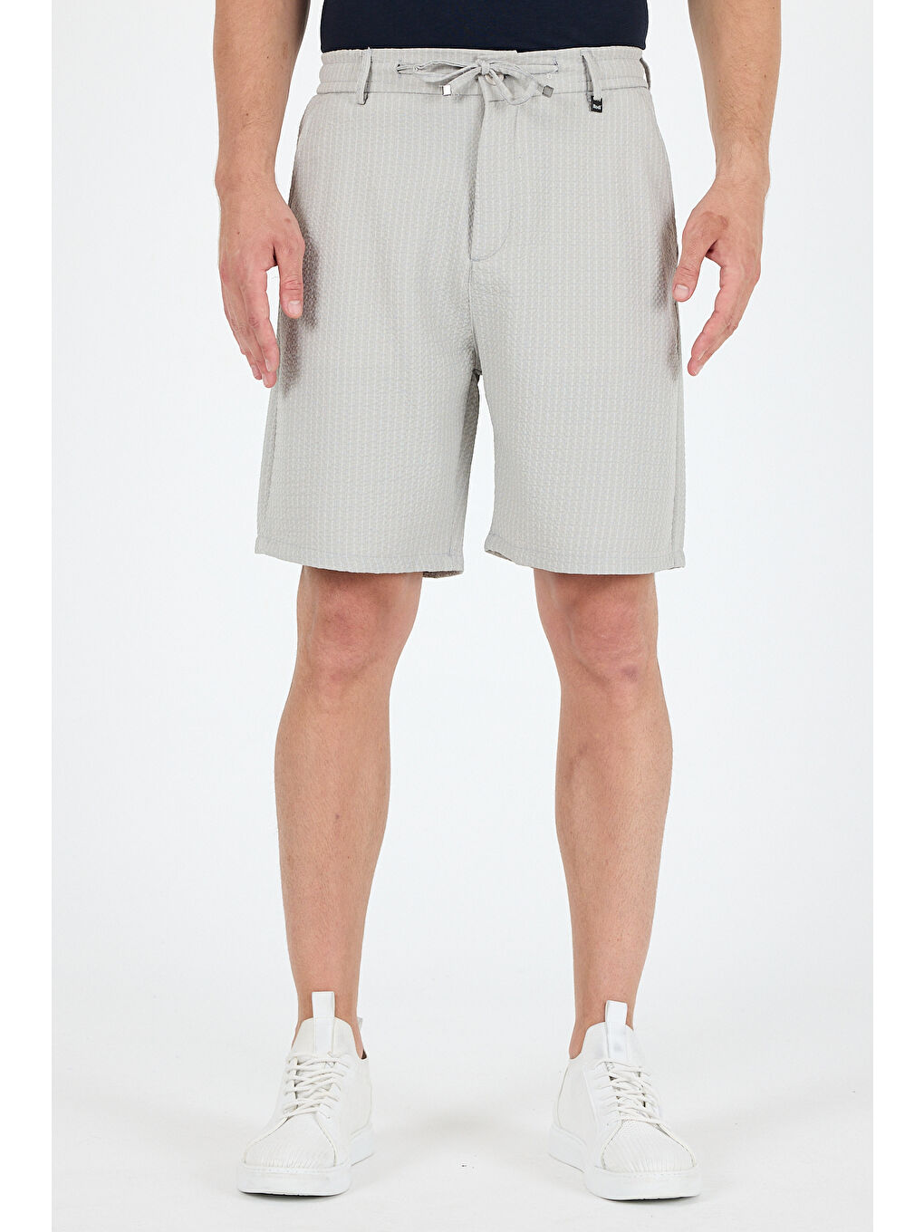 Gri Erkek Çizgili Cepli Yazlık Şort - Rahat Kalıp Spor ve Günlük Kullanıma Uygun Şort 2314-2