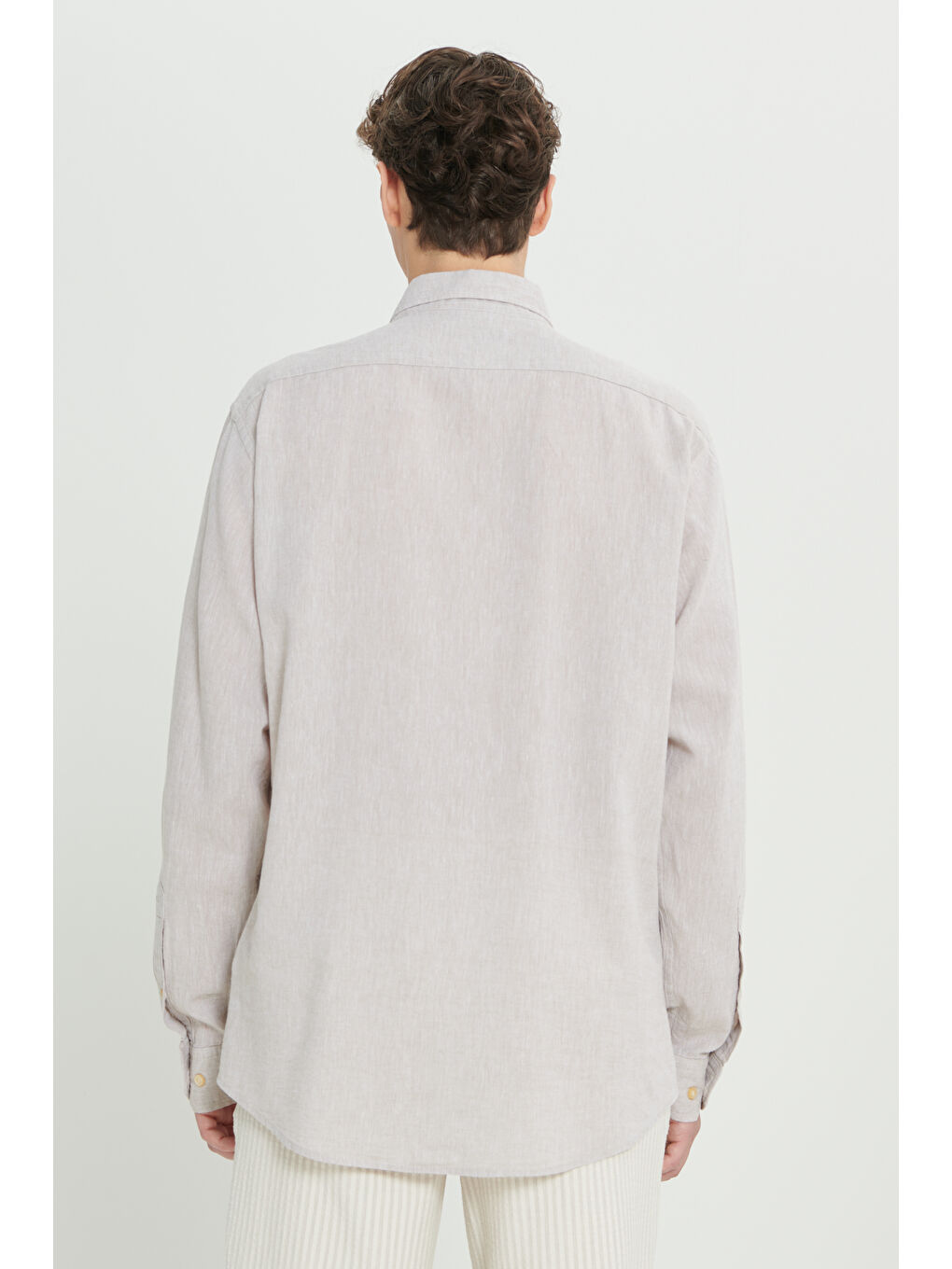 Erkek Bej Comfort Fit Rahat Kesim Düğmeli Yaka Keten Gömlek-5