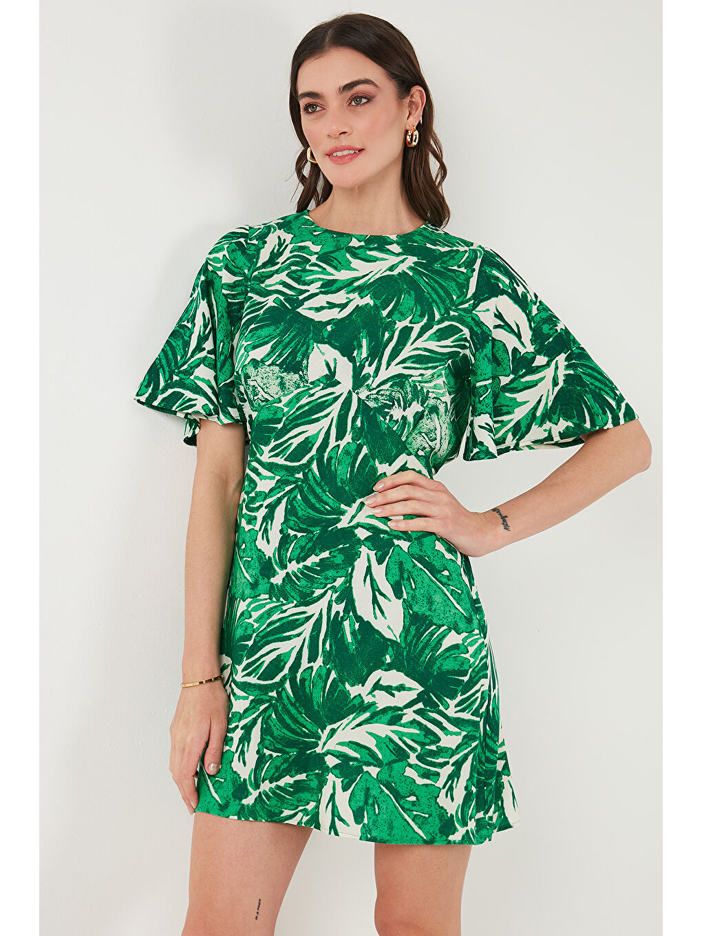 Yeşil Desenli Regular Fit Bisiklet Yaka Mini Boy Kadın Elbise 6789814-5